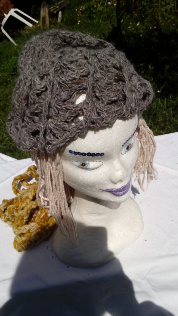 Bonnet alpaga anthracite naturel, crochet