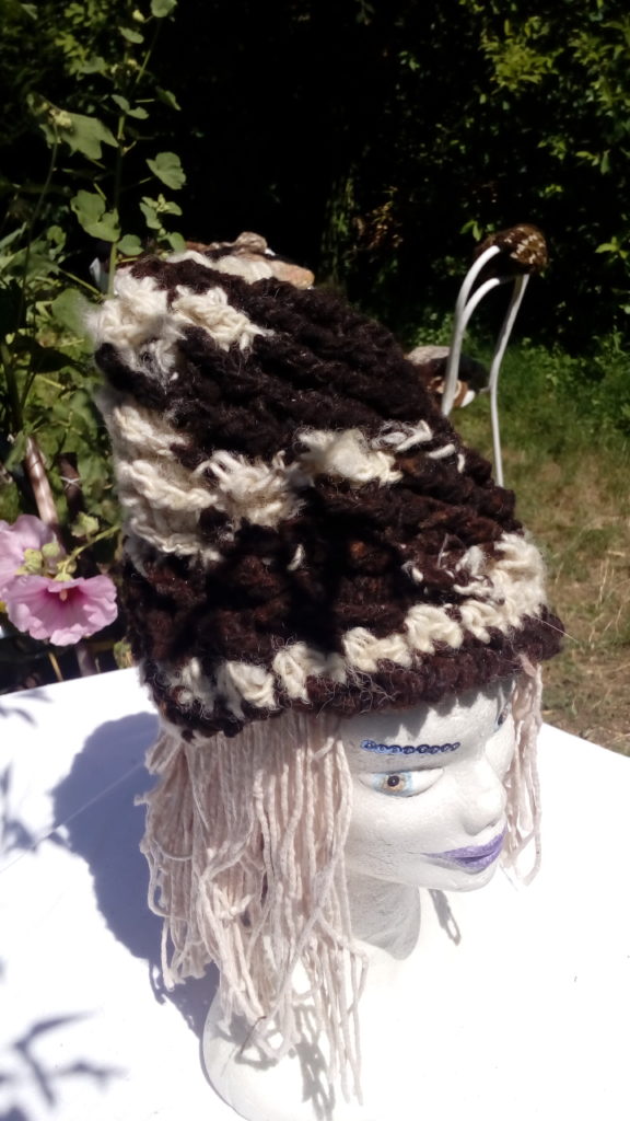 Bonnet noir et blanc, naturel, mouton, fiilé main, crochet