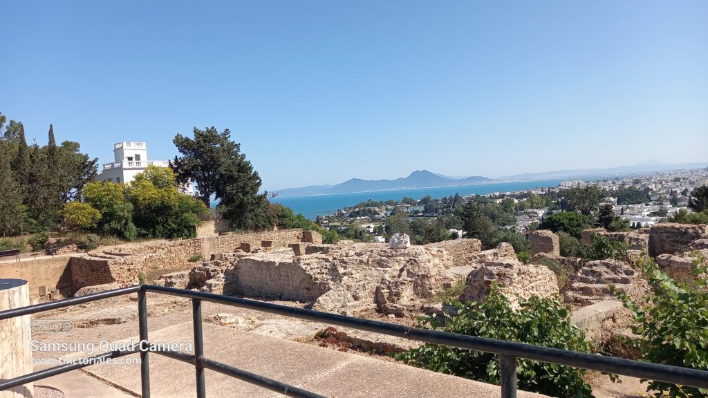 Vue sur les vestige de l'ancienne Carthage punique en Tunisie