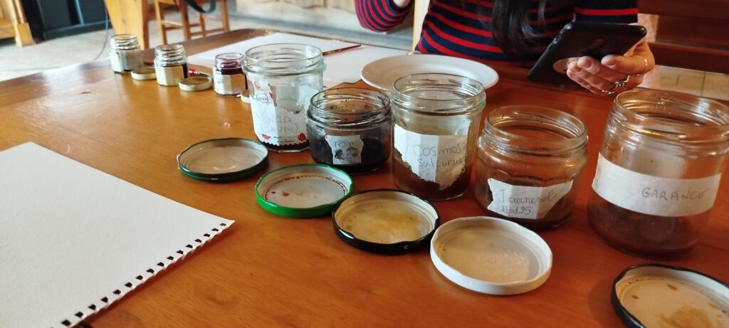 Encres naturelles pour un cours de dessin de Marie