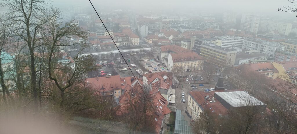 Vue de Ljubljana depuis le funiculaire